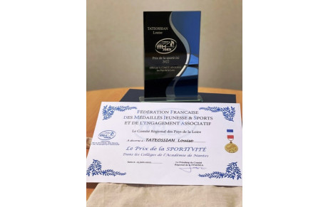 4 juillet 2022 - ANGERS - Remise du Prix de la Sportivité à une collégienne 