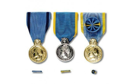 19 Décembre 2024 - ANGERS - Cérémonie de remises de Médailles MJSEA à la  Préfecture